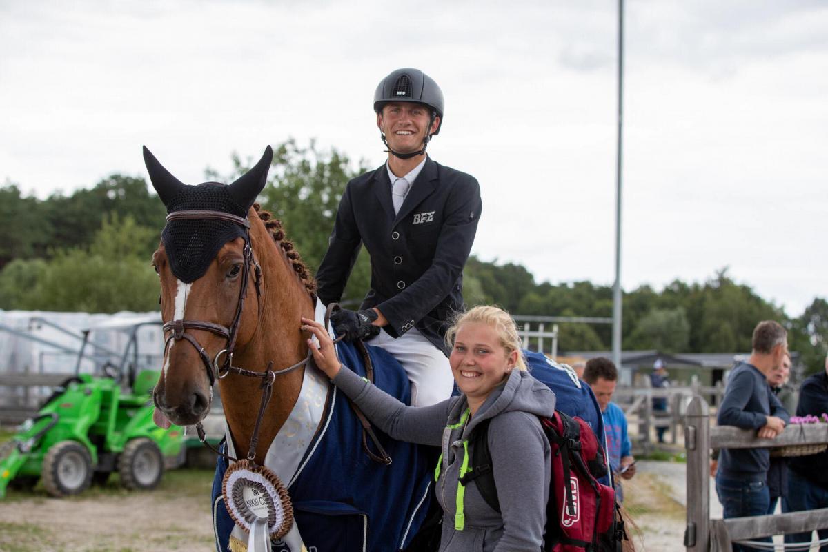 L'innocence wint bij haar debuut in een GP 2*